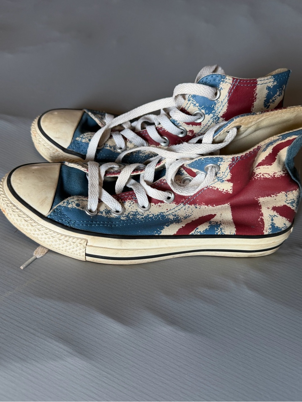 Women’s Converse Chuck Taylor High-Top Sneakers in with British Flag Women 7/Men